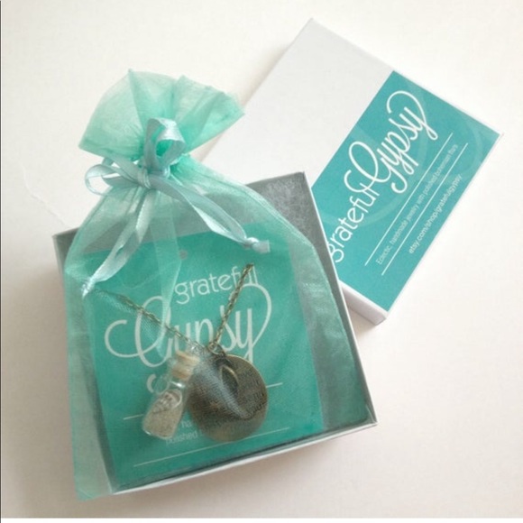 Shell in your Pocket Necklace Bottled Shell & Sand - Picture 6 of 6